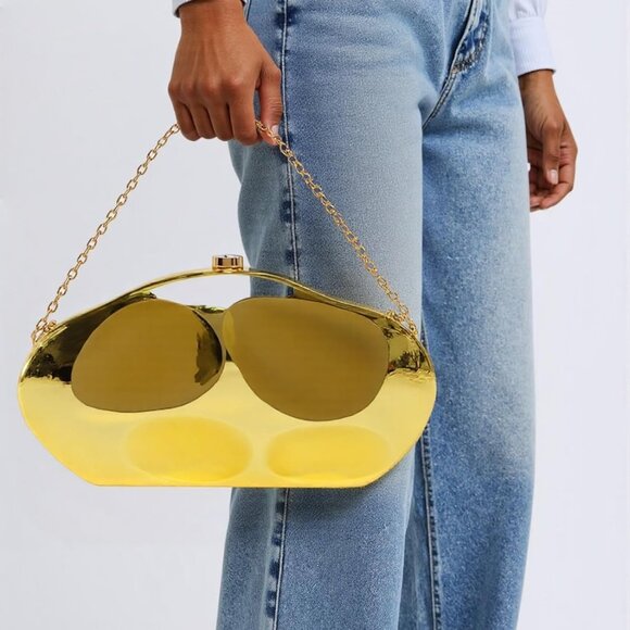 Elegant acrylic geometric shell clutch purse with gold chain for women - Picture 7 of 7